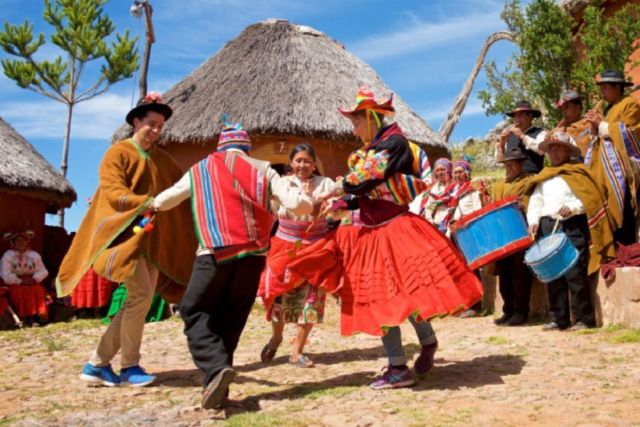 Escapadas rurales en Perú: experiencias únicas en los pueblos andinos